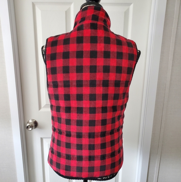 Staccato Buffalo Plaid Puffer Vest - Picture 5 of 11
